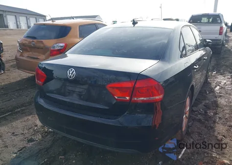 2013 Volkswagen Passat 2.5L Wolfsburg Edition из США, поврежденный, VIN 1VWAP7A33DC135007